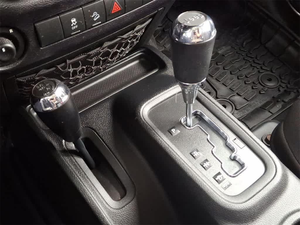 used 2014 Jeep Wrangler Unlimited car, priced at $15,567