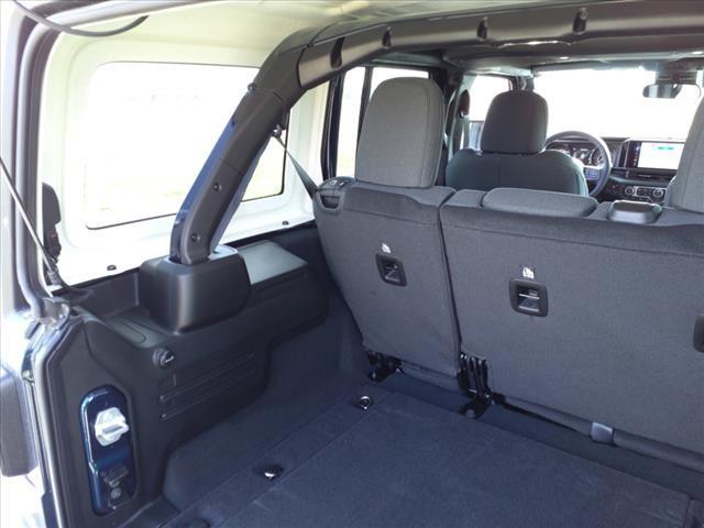 new 2025 Jeep Wrangler car, priced at $45,846