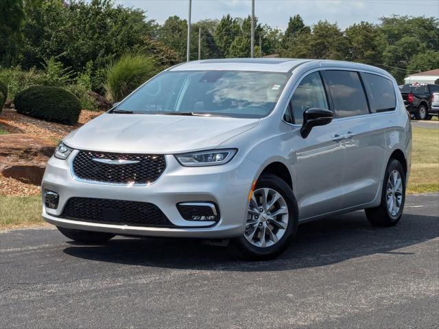 new 2024 Chrysler Pacifica car, priced at $41,108