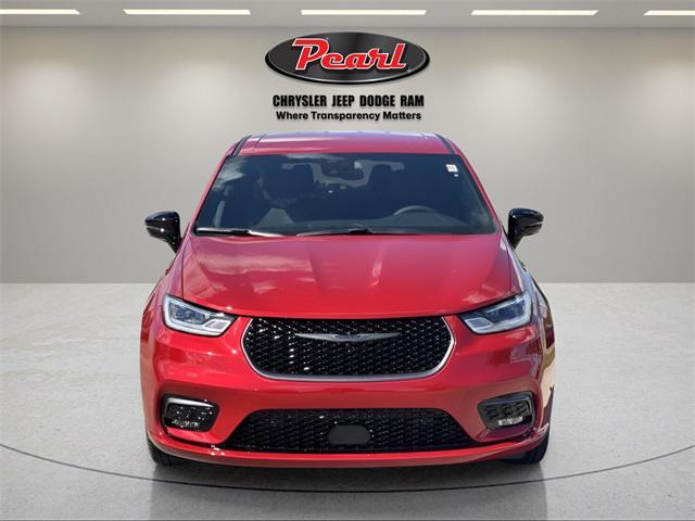 new 2026 Chrysler Pacifica car, priced at $45,775