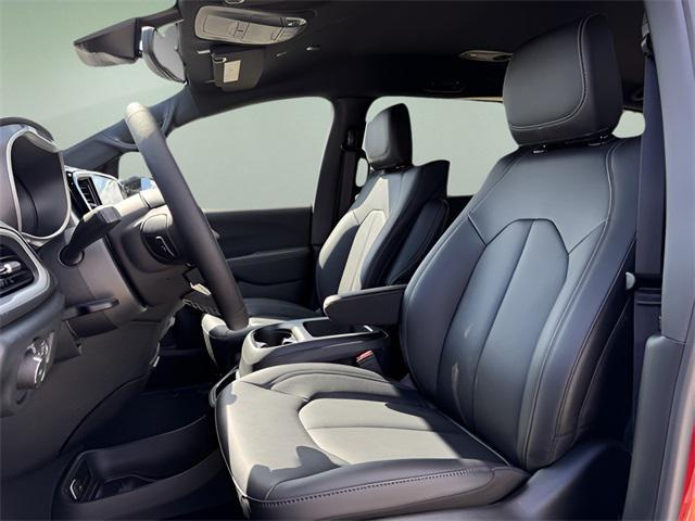 new 2026 Chrysler Pacifica car, priced at $45,775