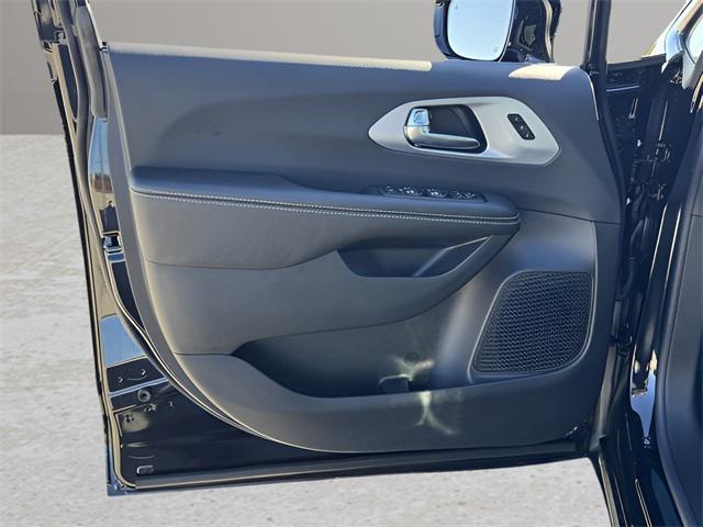 new 2026 Chrysler Pacifica car, priced at $44,114