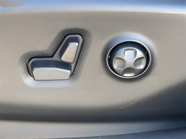 new 2026 Chrysler Pacifica car, priced at $44,114