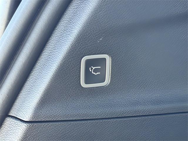 new 2026 Chrysler Pacifica car, priced at $44,114