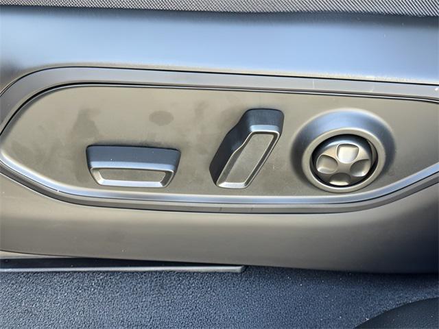 new 2025 Jeep Grand Cherokee car, priced at $46,365