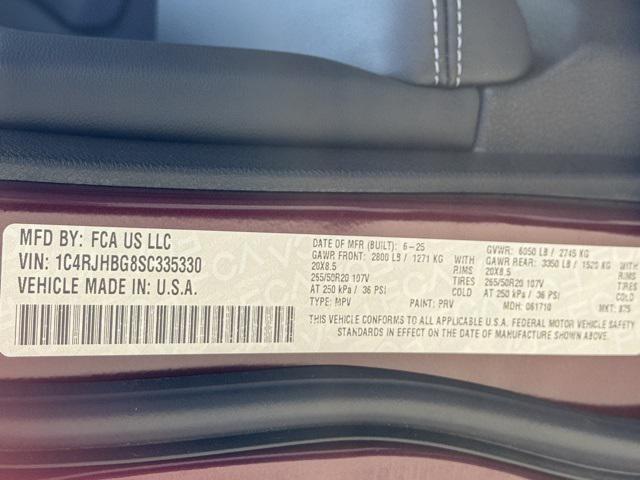 new 2025 Jeep Grand Cherokee car, priced at $46,365