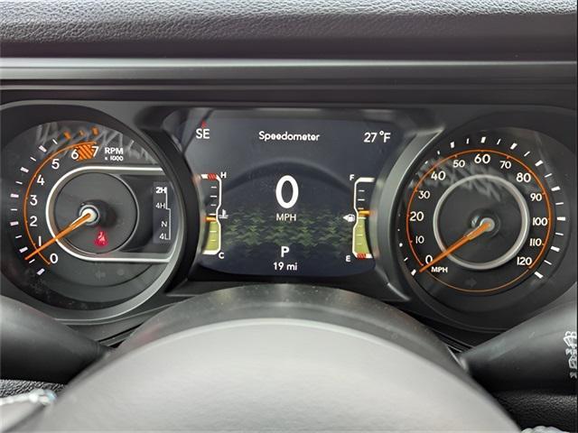 new 2025 Jeep Wrangler car, priced at $41,927