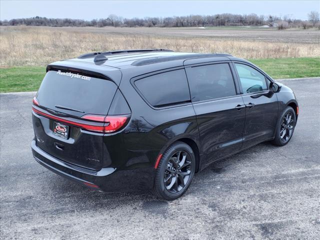 new 2025 Chrysler Pacifica car, priced at $49,961
