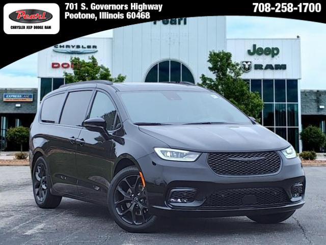 new 2025 Chrysler Pacifica car, priced at $49,961