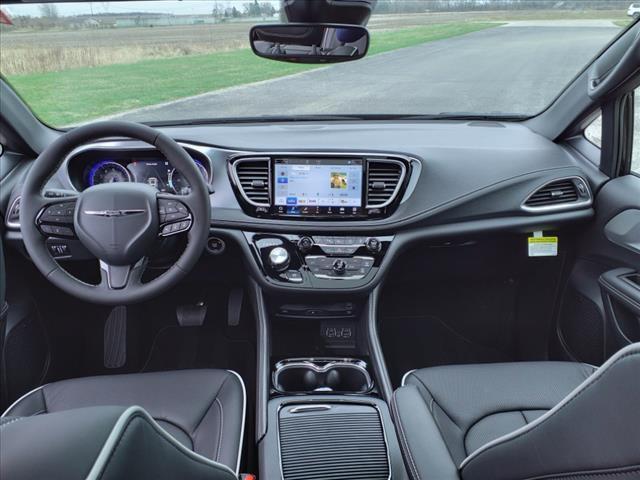 new 2025 Chrysler Pacifica car, priced at $49,961