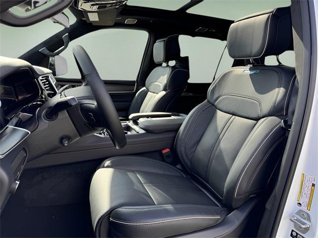 new 2025 Jeep Grand Wagoneer L car, priced at $104,078