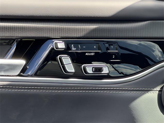 new 2025 Jeep Grand Wagoneer L car, priced at $104,078