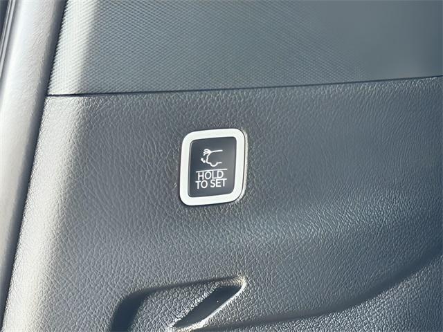 new 2025 Jeep Grand Wagoneer L car, priced at $104,078