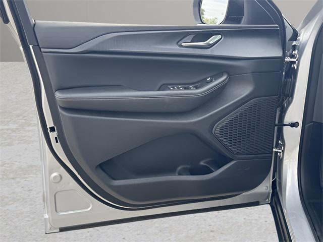 new 2025 Jeep Grand Cherokee L car, priced at $40,597