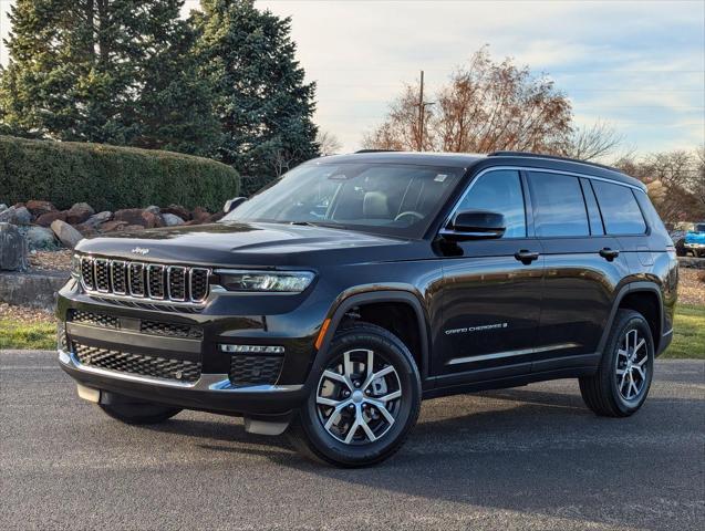 new 2025 Jeep Grand Cherokee L car, priced at $49,176