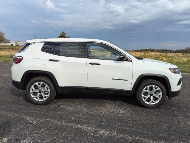 new 2025 Jeep Compass car, priced at $26,386