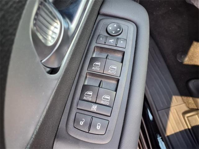 new 2026 Chrysler Pacifica car, priced at $51,691