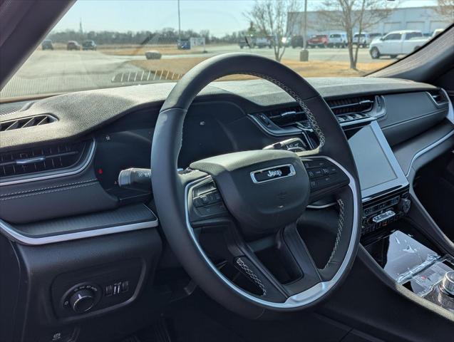 new 2025 Jeep Grand Cherokee car, priced at $42,481