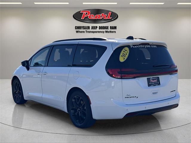 used 2025 Chrysler Pacifica car, priced at $38,414