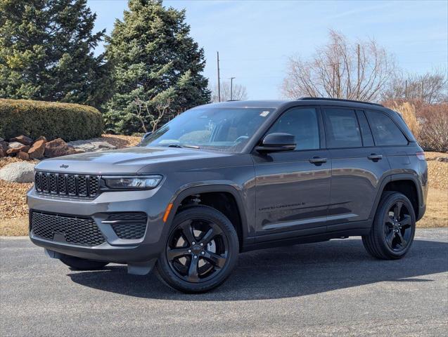 new 2025 Jeep Grand Cherokee car, priced at $42,481