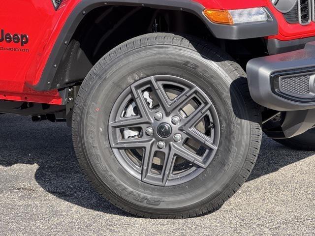 new 2025 Jeep Gladiator car, priced at $45,108