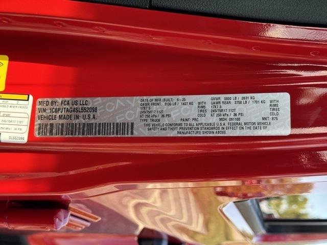 new 2025 Jeep Gladiator car, priced at $45,108