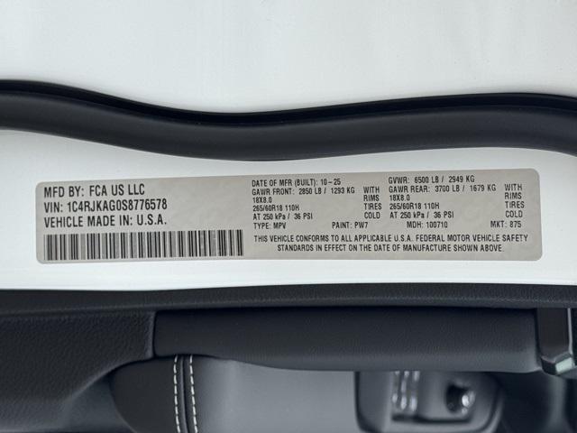 new 2025 Jeep Grand Cherokee L car, priced at $40,079