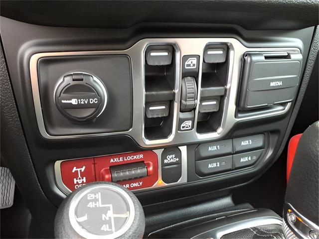 new 2025 Jeep Gladiator car, priced at $47,374