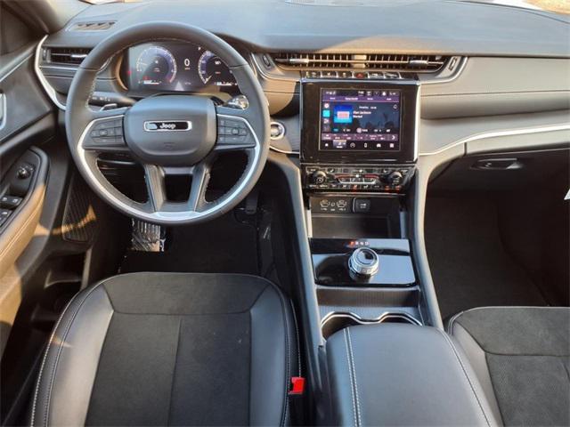 new 2025 Jeep Grand Cherokee car, priced at $39,798