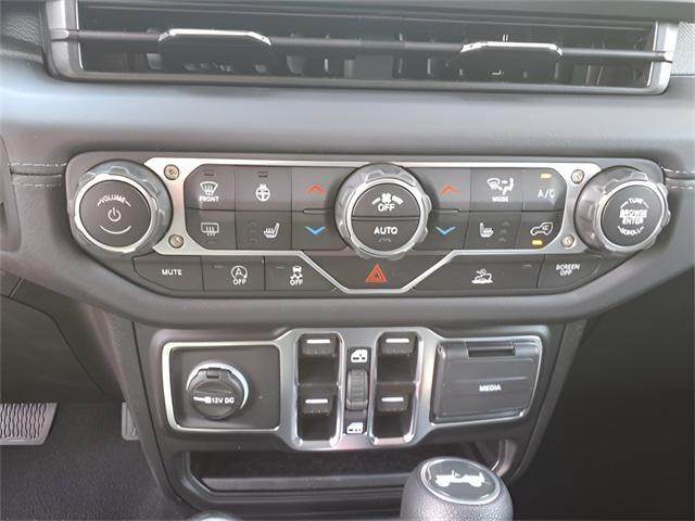 new 2025 Jeep Wrangler car, priced at $48,027