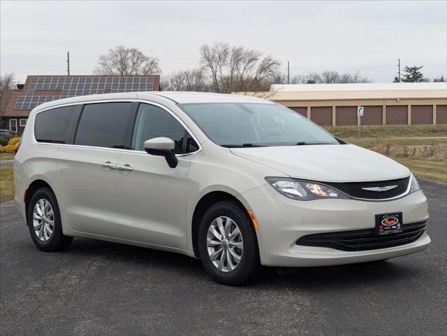 used 2017 Chrysler Pacifica car, priced at $12,695