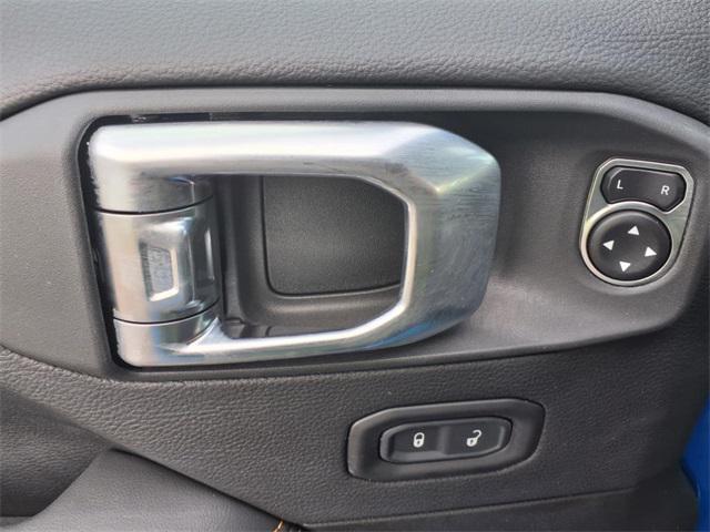 new 2025 Jeep Gladiator car, priced at $43,621