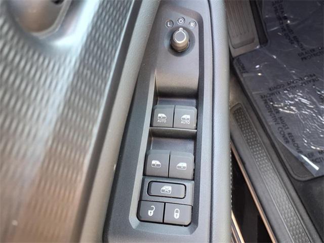 used 2024 Jeep Grand Cherokee car, priced at $33,629