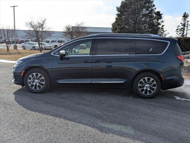 new 2025 Chrysler Pacifica car, priced at $42,920