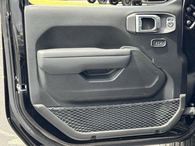 new 2024 Jeep Gladiator car, priced at $35,892