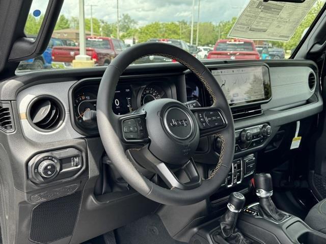 new 2024 Jeep Gladiator car, priced at $39,352