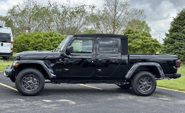 new 2024 Jeep Gladiator car, priced at $39,352