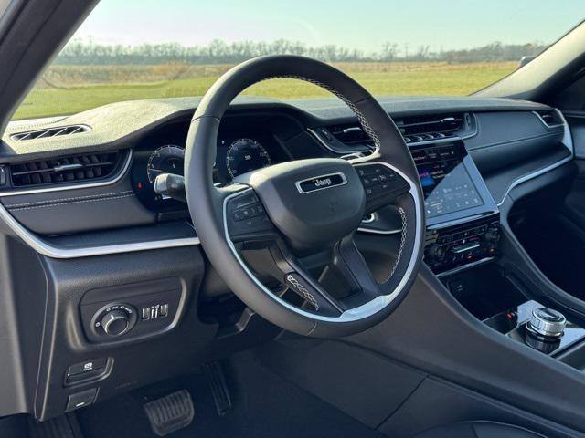 new 2025 Jeep Grand Cherokee L car, priced at $44,590
