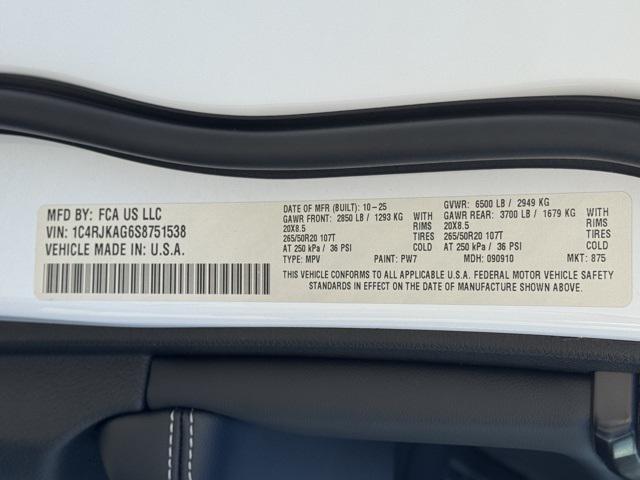 new 2025 Jeep Grand Cherokee L car, priced at $44,607