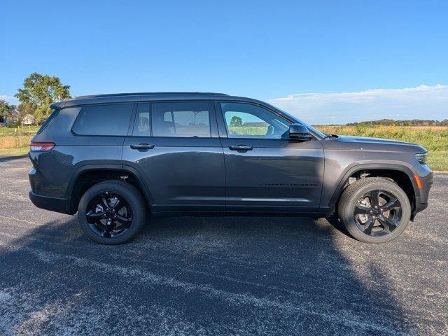 new 2025 Jeep Grand Cherokee L car, priced at $46,901