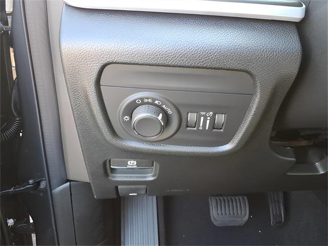 new 2025 Jeep Grand Cherokee L car, priced at $39,416