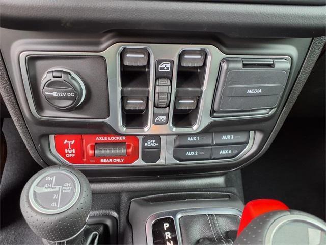 new 2025 Jeep Gladiator car, priced at $52,814