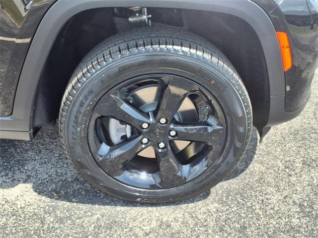 new 2025 Jeep Grand Cherokee L car, priced at $48,993