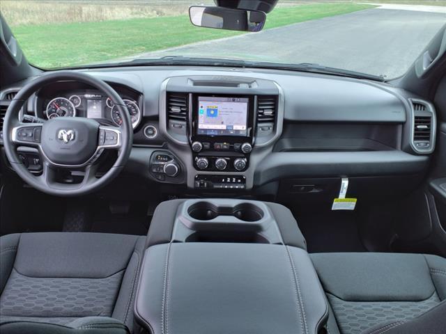 new 2025 Ram 1500 car, priced at $39,927