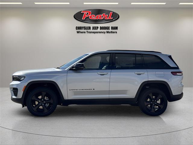 new 2025 Jeep Grand Cherokee car, priced at $42,072