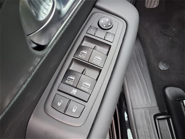 new 2026 Chrysler Pacifica car, priced at $36,971