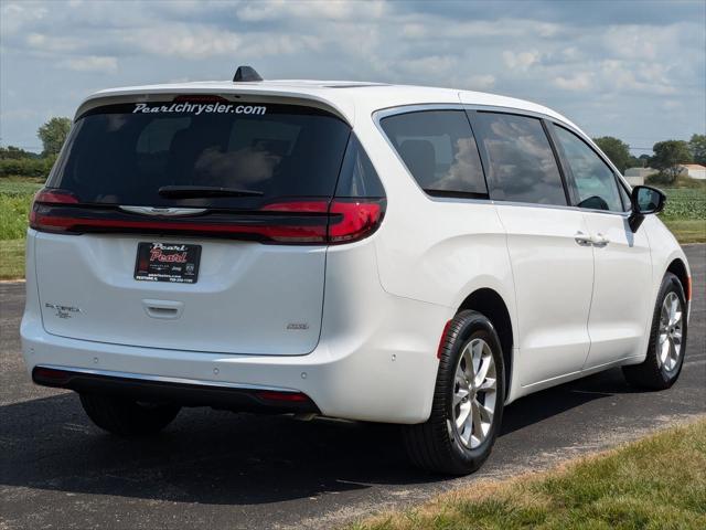 new 2024 Chrysler Pacifica car, priced at $41,168