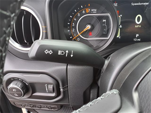 new 2025 Jeep Gladiator car, priced at $42,604