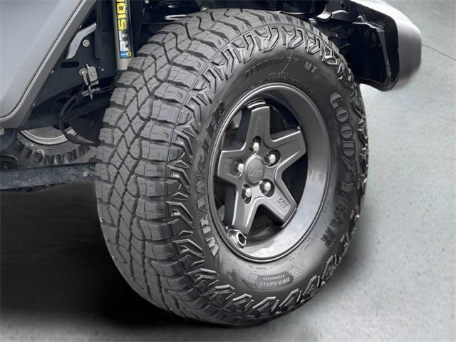 used 2022 Jeep Gladiator car, priced at $33,679