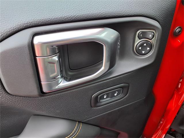 new 2025 Jeep Gladiator car, priced at $42,621